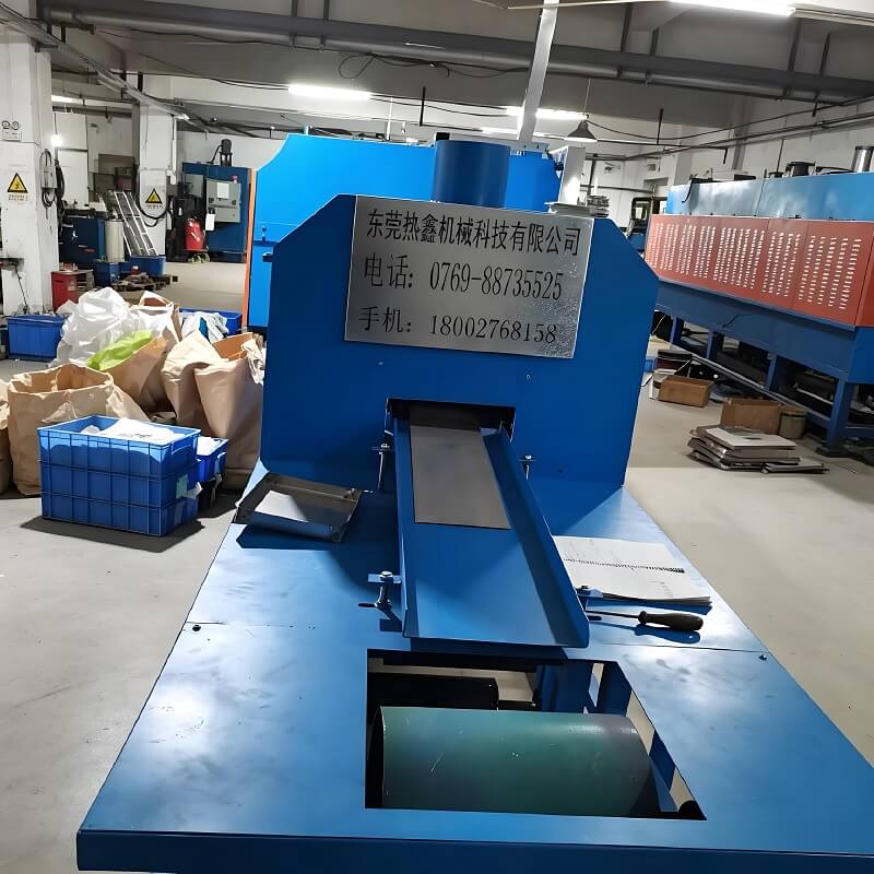 Tungku Perawatan Panas Terang Berkelanjutan Hemat Energi untuk Peralatan Dapur Stainless Steel Kuningan