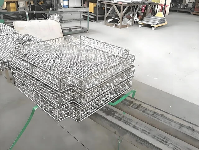 Keranjang Jaring Sintering Metalurgi Serbuk Untuk Bagian Logam Proses Sinter Suhu Tinggi