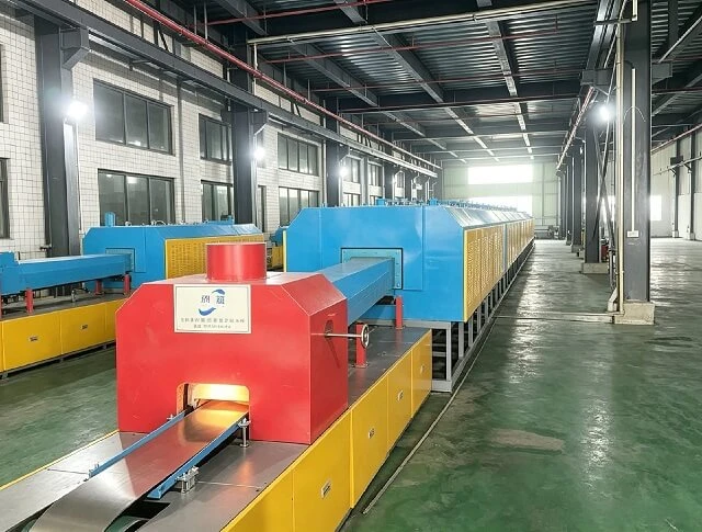 120kW Mesh‑Belt Continuous Brazing Furnace 5‑Zone 1150℃ untuk Metalurgi Serbuk Perangkat Keras