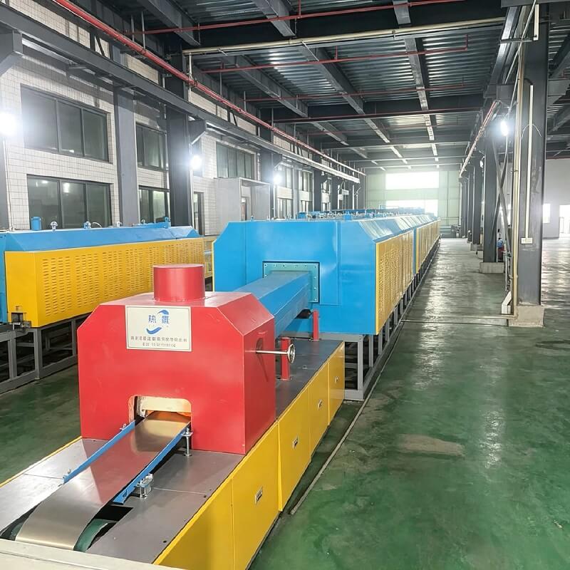 Mesh Belt Continuous Suasana Brazing Furnace 120kW 1150 ℃ untuk Produksi Massal Suku Cadang Mobil Mematri