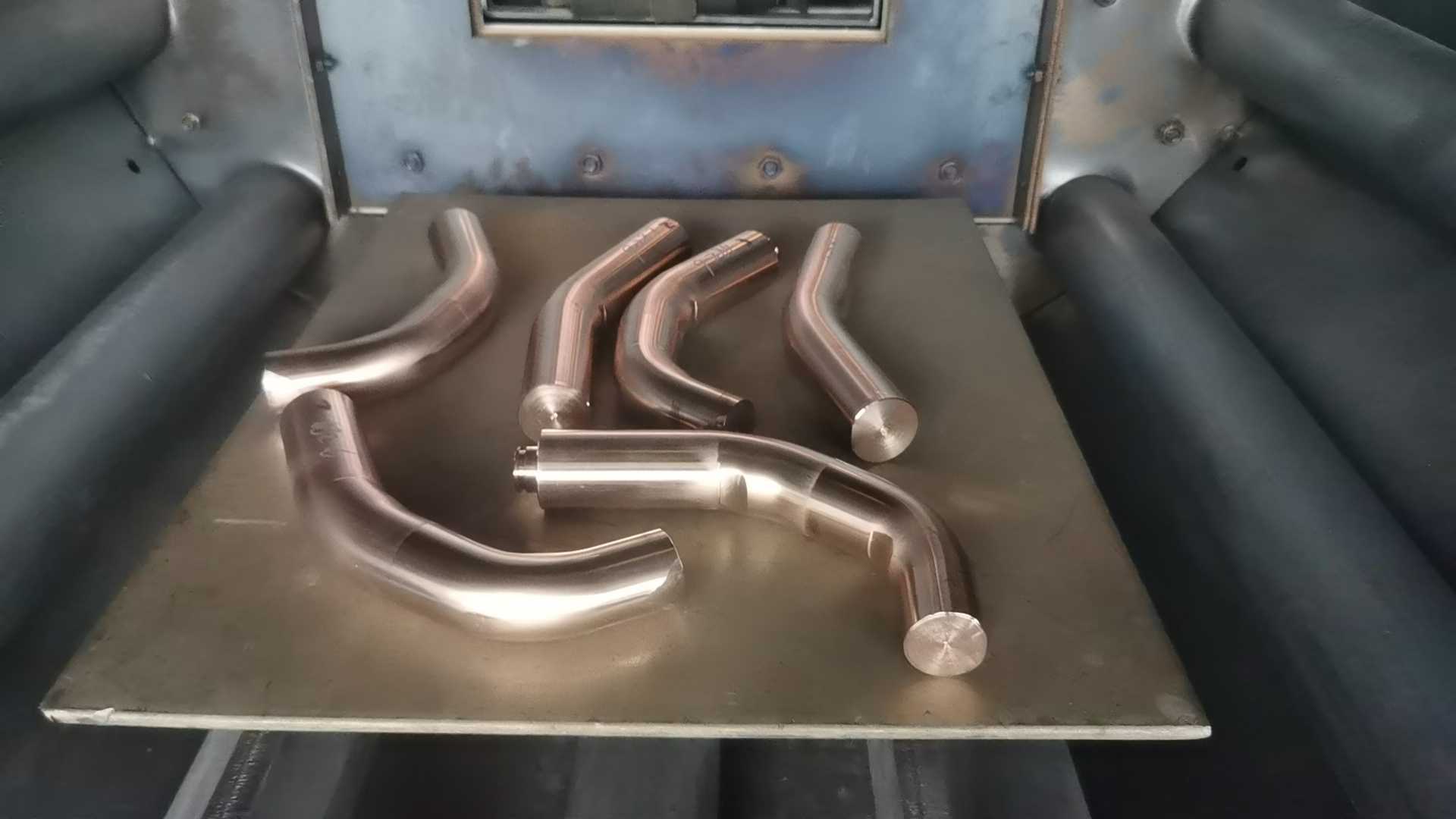 Tungku Tempering Vakum Horisontal
